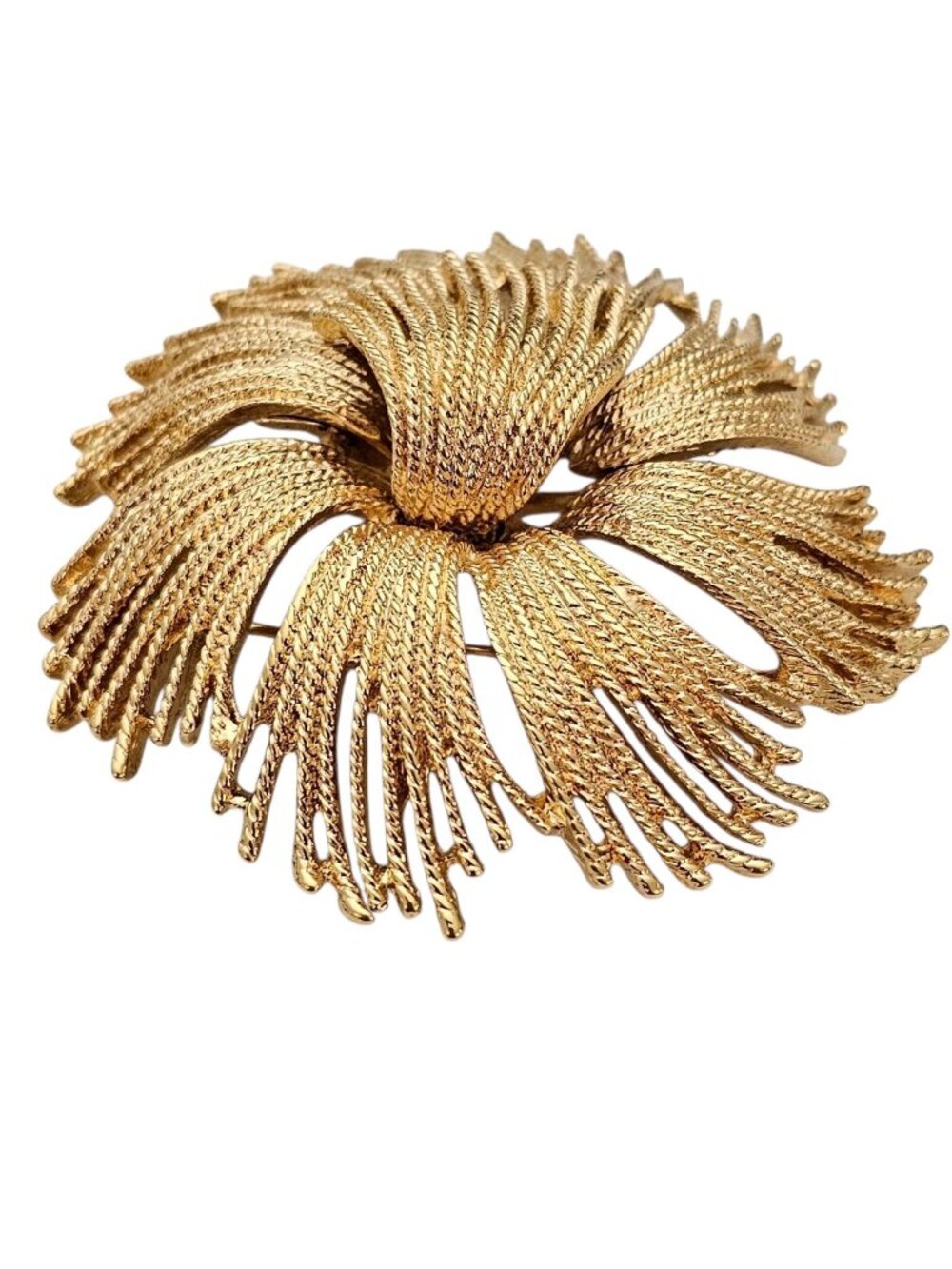Monet Gold Tone Cordelia Brooch Rope Wire Twist Spray, Book Piece, Signed C72